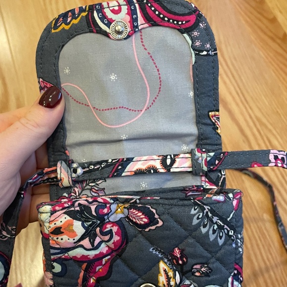 NWT Vera Bradley Carson Cellphone Crossbody Bag in Felicity Paisley - Picture 8 of 11